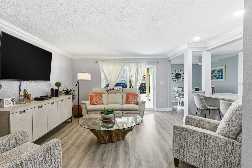 3775 40th Lane S St Petersburg FL 33711