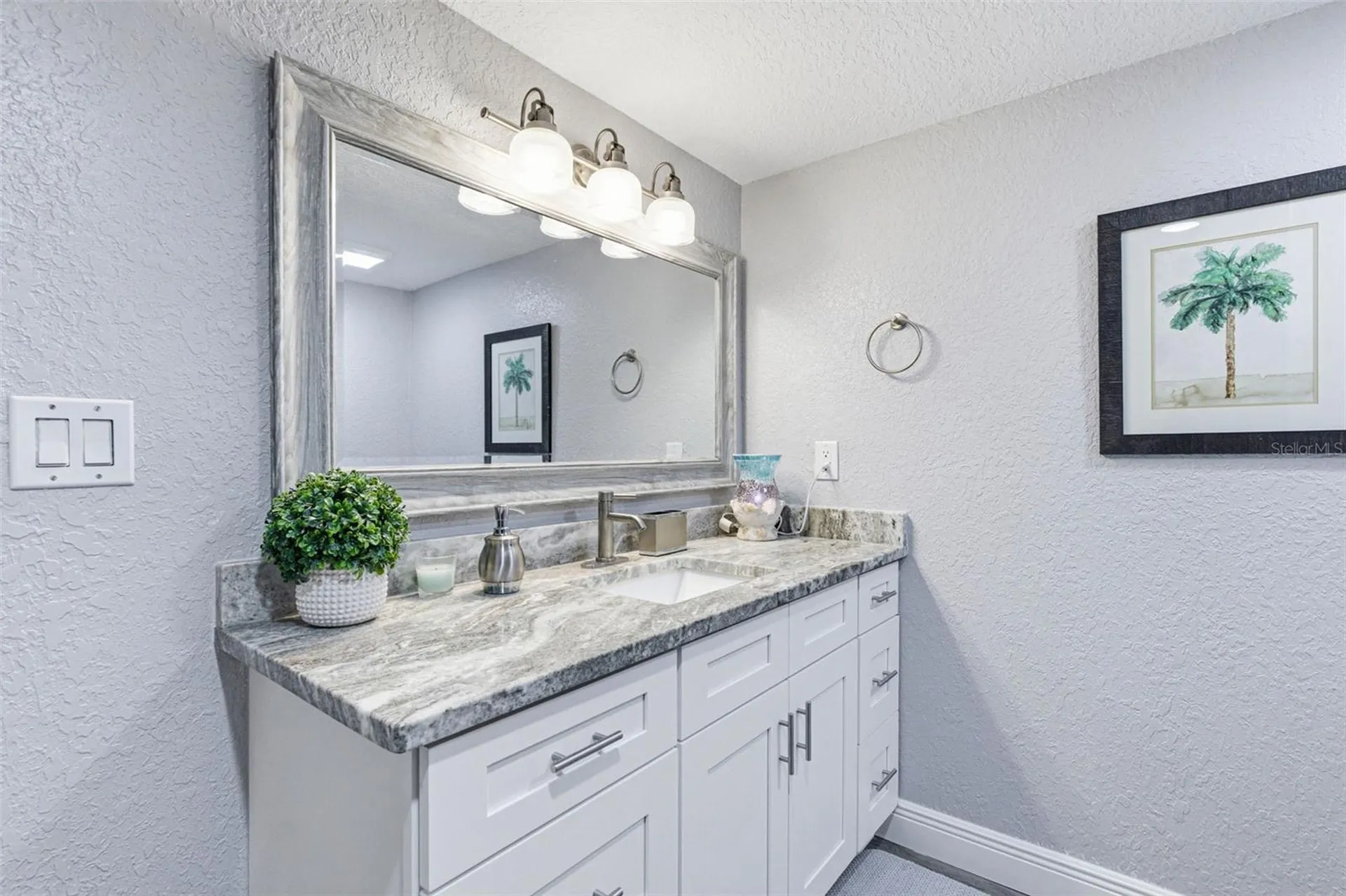 3775 40th Lane S St Petersburg FL 33711