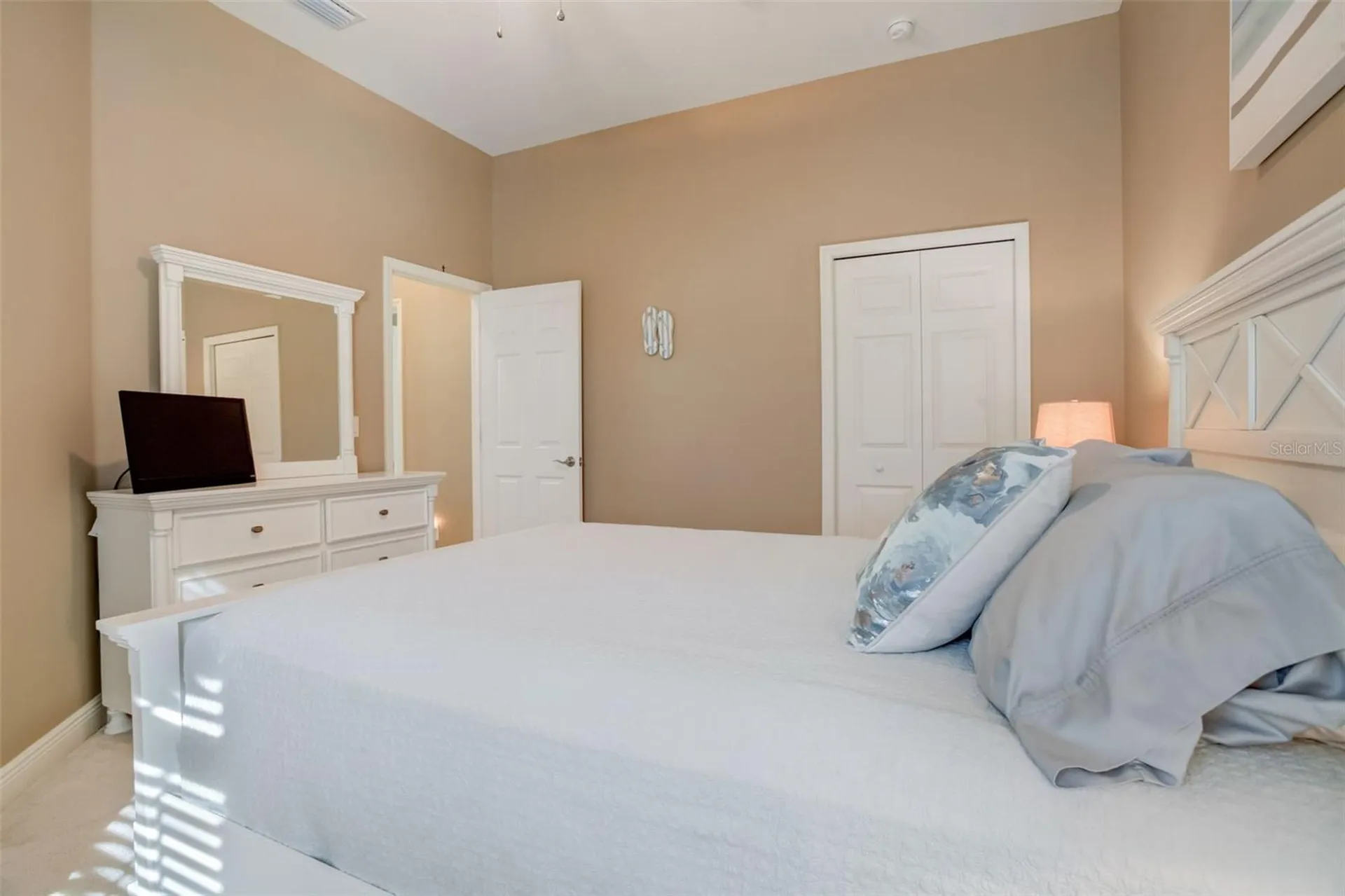 219 Sunset Crest Court Apollo Beach FL 33572