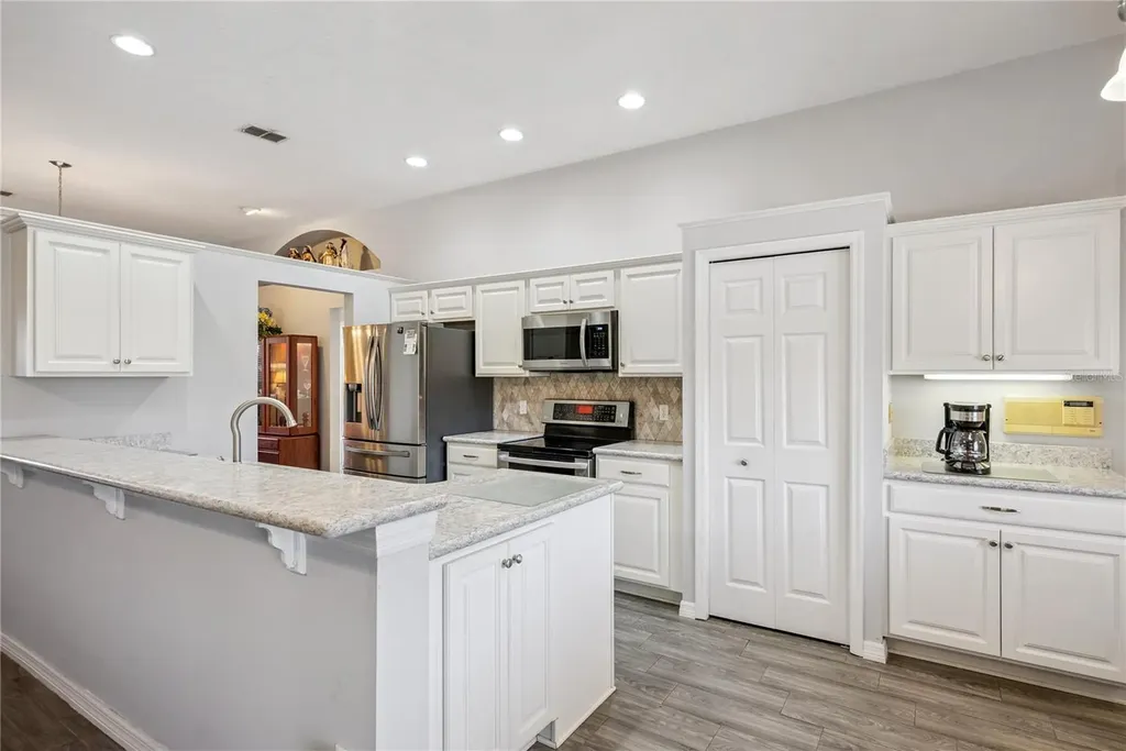 639 Lakehaven Circle Orlando FL 32828