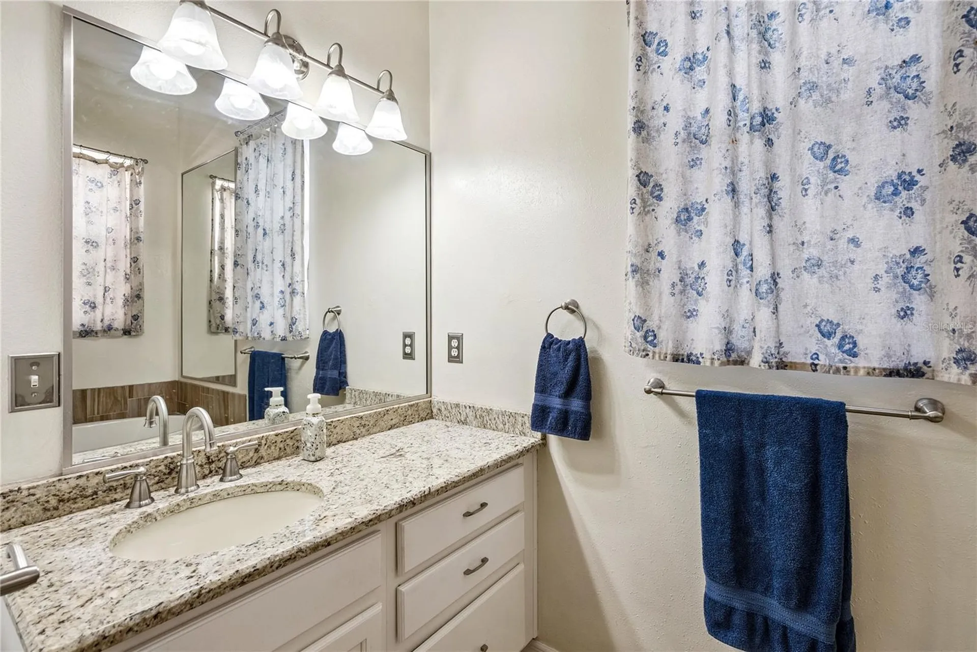 639 Lakehaven Circle Orlando FL 32828