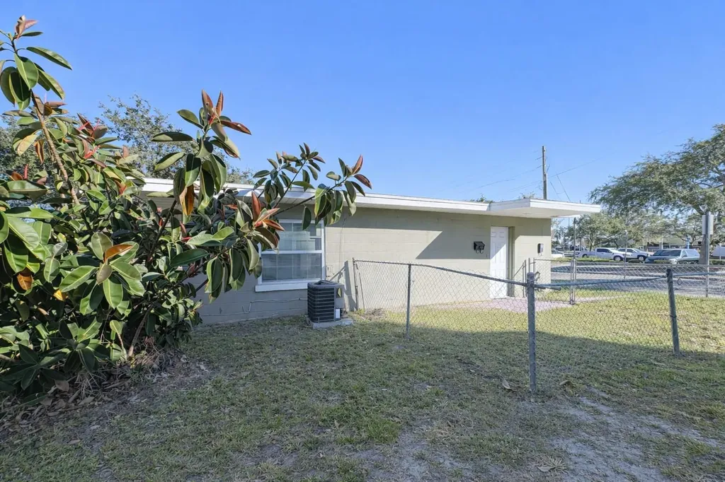 413 Bryan Street Kissimmee FL 34741