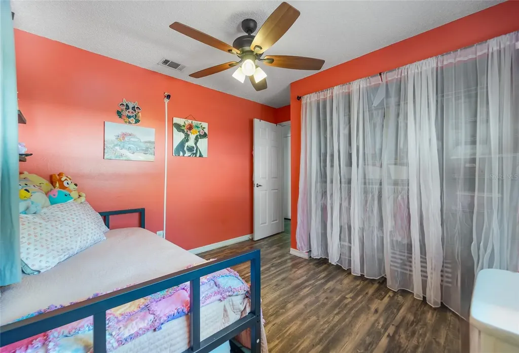 1221 36th Terrace N St Petersburg FL 33704