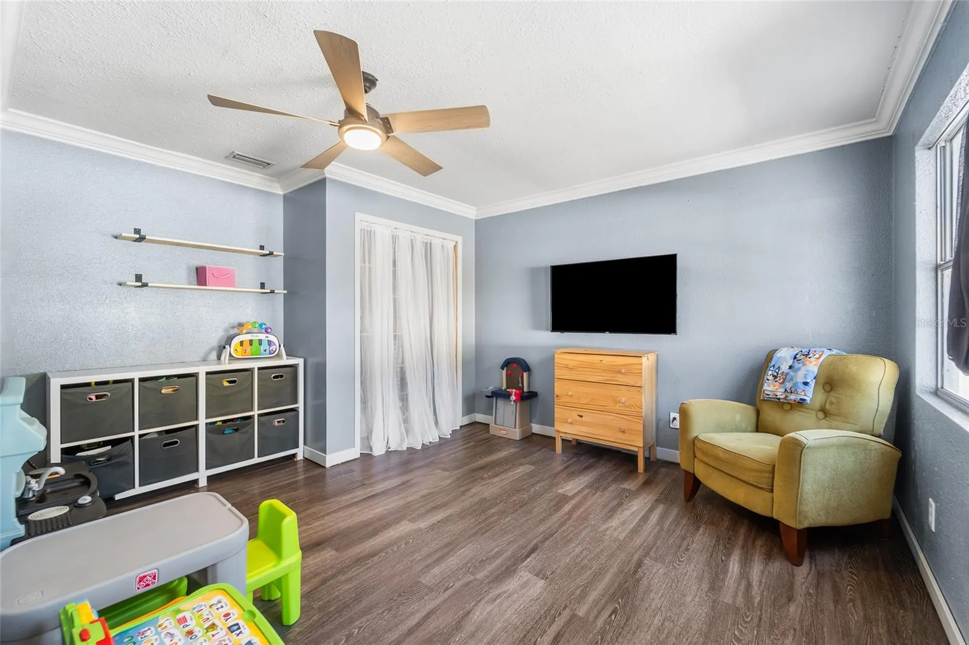 1221 36th Terrace N St Petersburg FL 33704