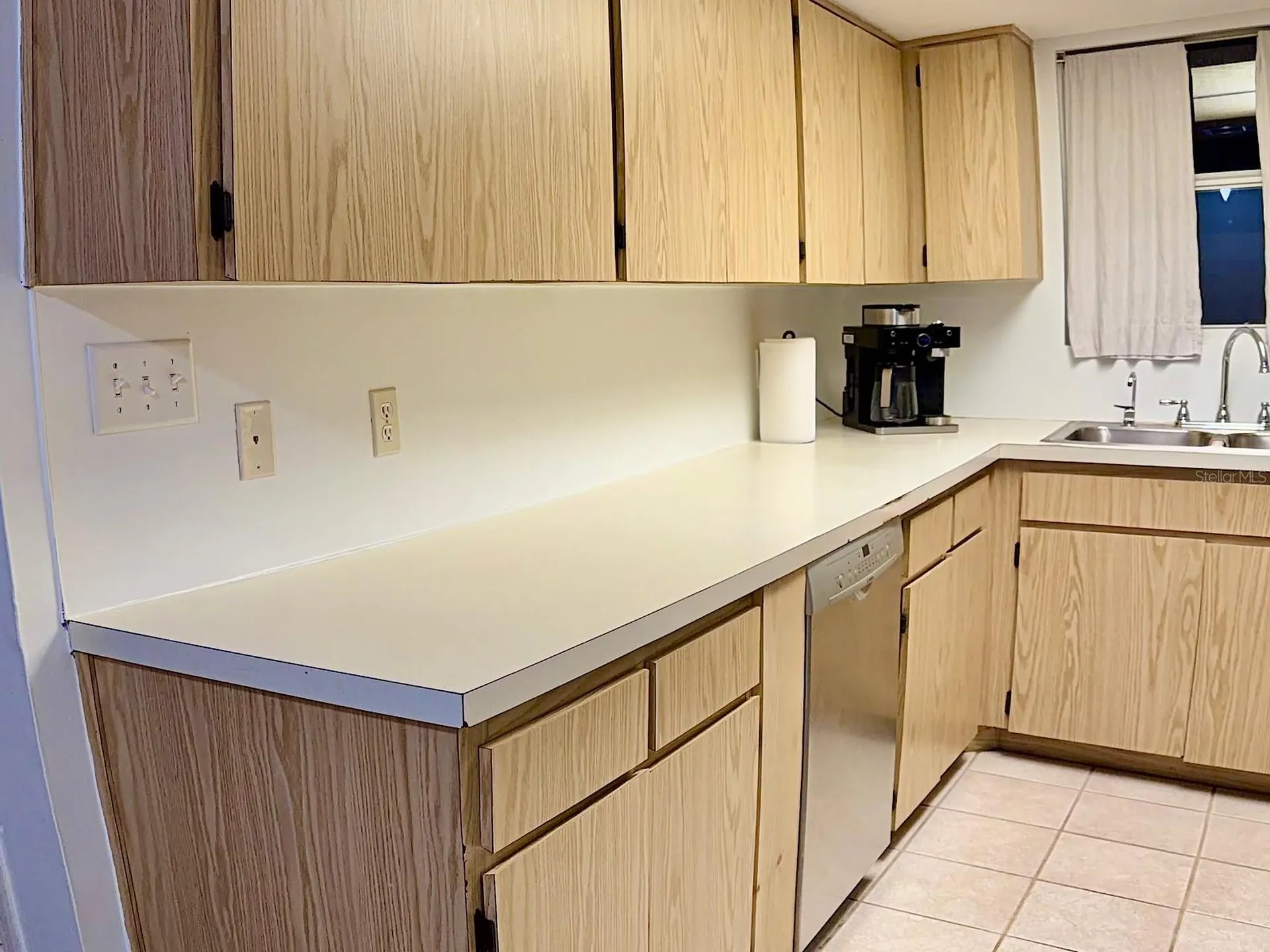 1221 36th Terrace N St Petersburg FL 33704