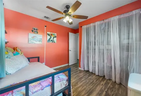 1221 36th Terrace N St Petersburg FL 33704
