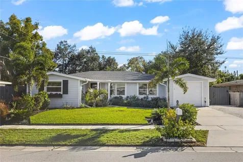 3122 Regatta Circle Sarasota FL 34231