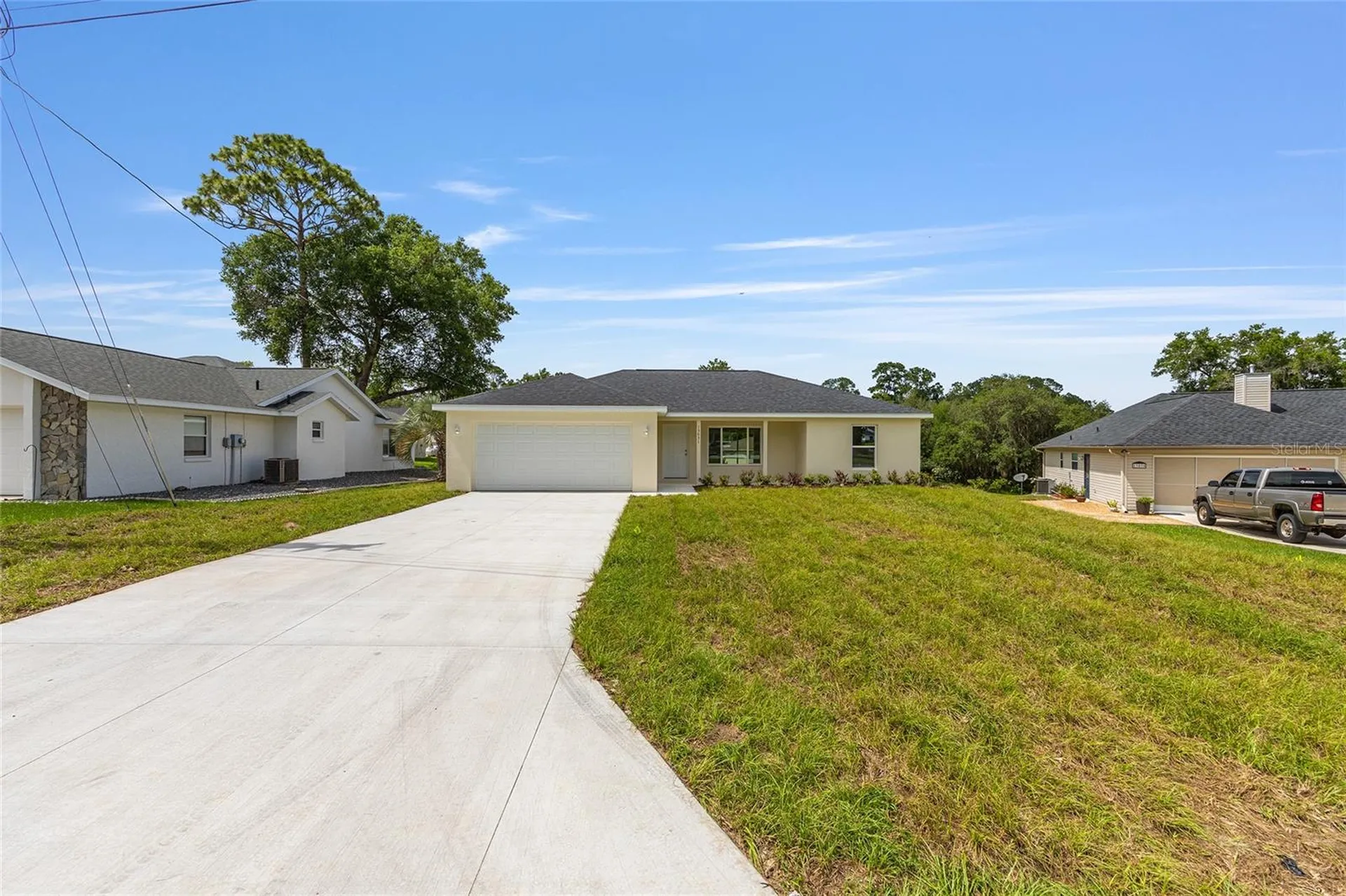 62 Malauka Radial Ocklawaha FL 32179