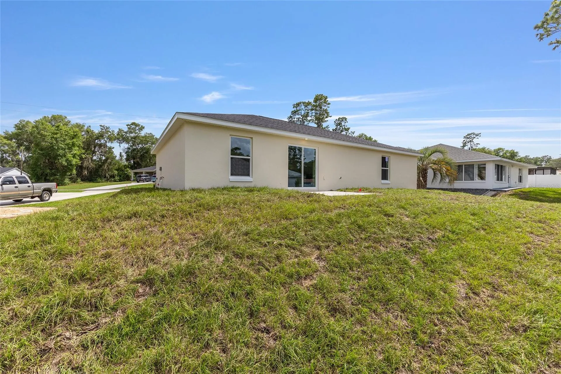 62 Malauka Radial Ocklawaha FL 32179