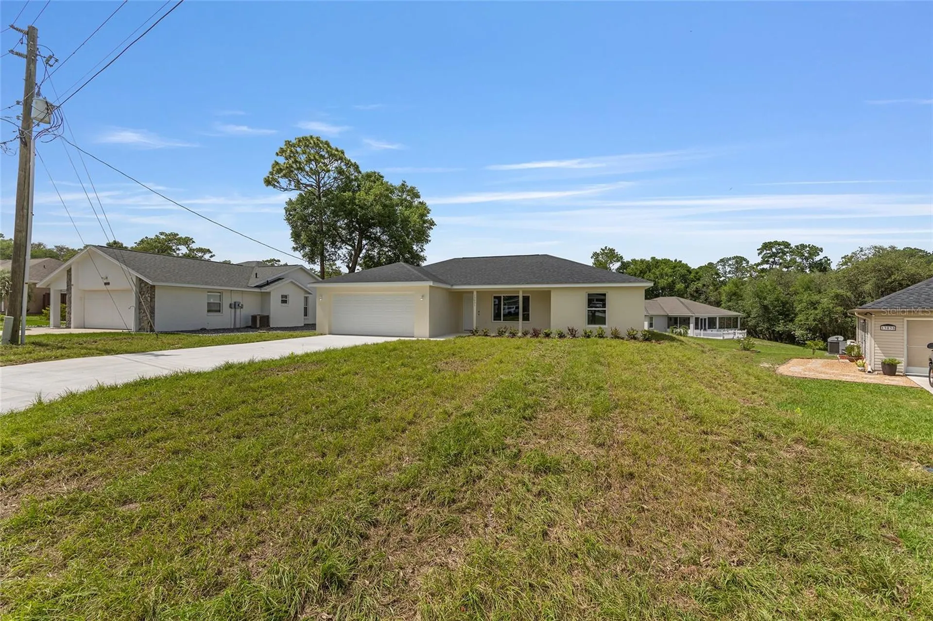 62 Malauka Radial Ocklawaha FL 32179