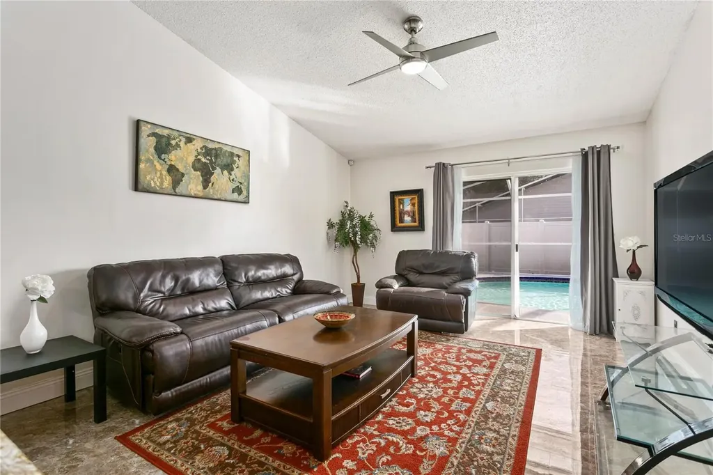 9729 Cypress Shadow Avenue Tampa FL 33647