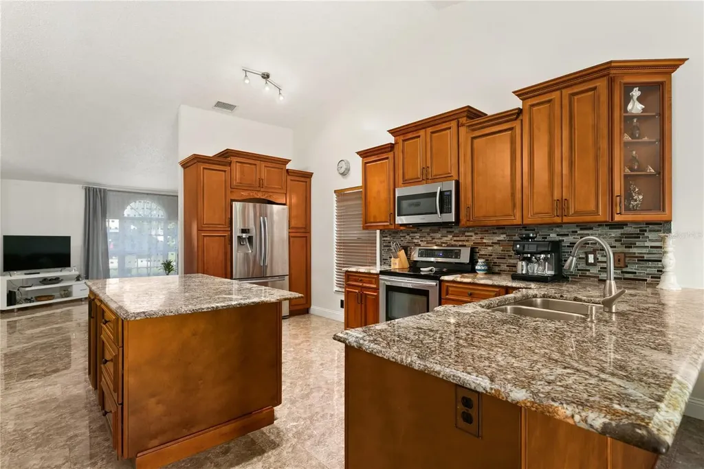 9729 Cypress Shadow Avenue Tampa FL 33647
