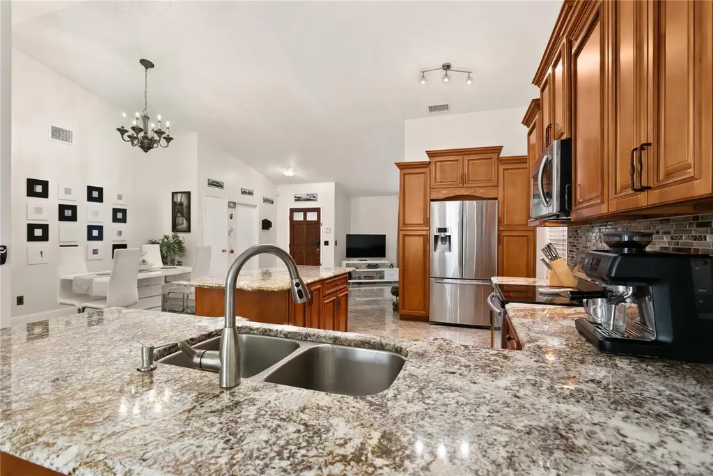 9729 Cypress Shadow Avenue Tampa FL 33647