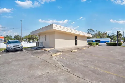 2422 S French Avenue Sanford FL 32771