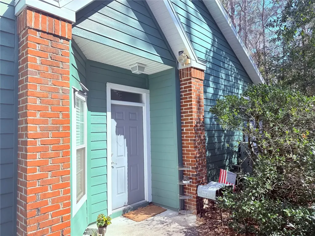 4945 NW 1st Place Gainesville FL 32607