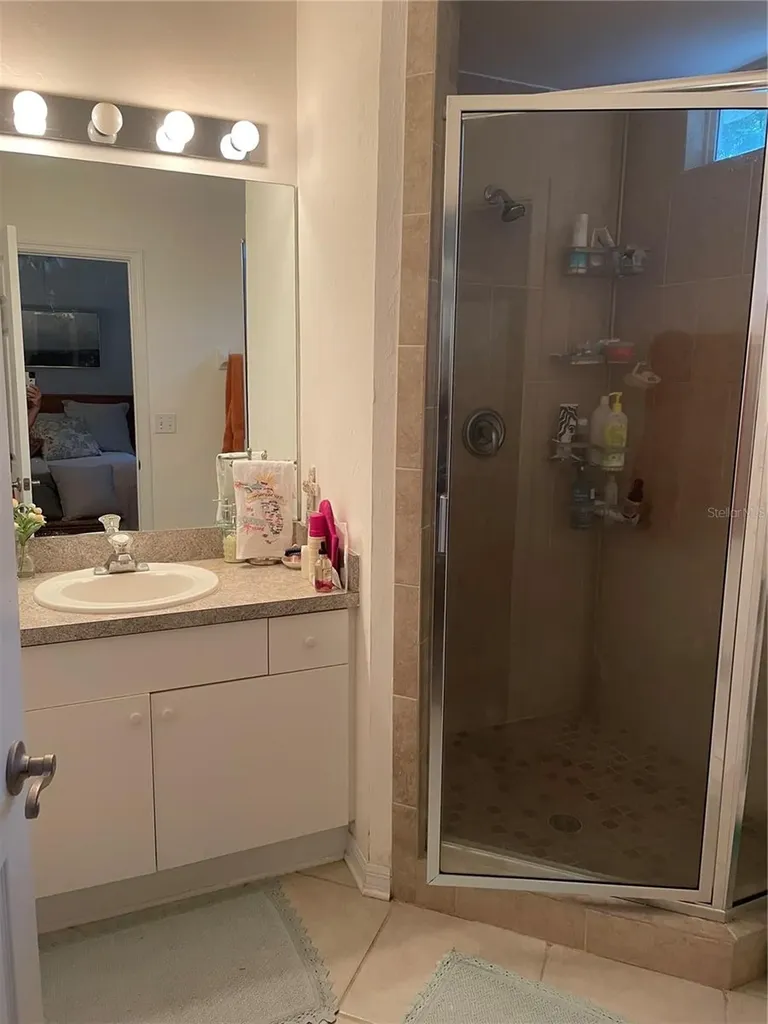 4945 NW 1st Place Gainesville FL 32607