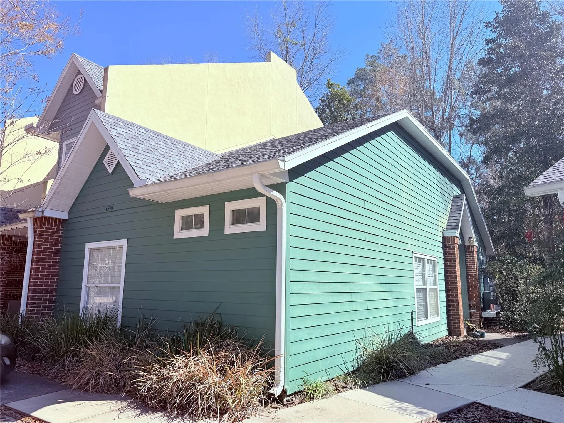 4945 NW 1st Place Gainesville FL 32607