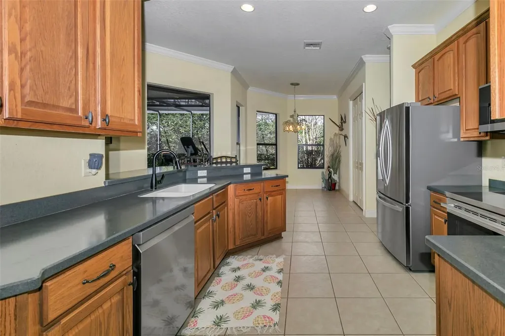 5203 Grove Manor Lady Lake FL 32159