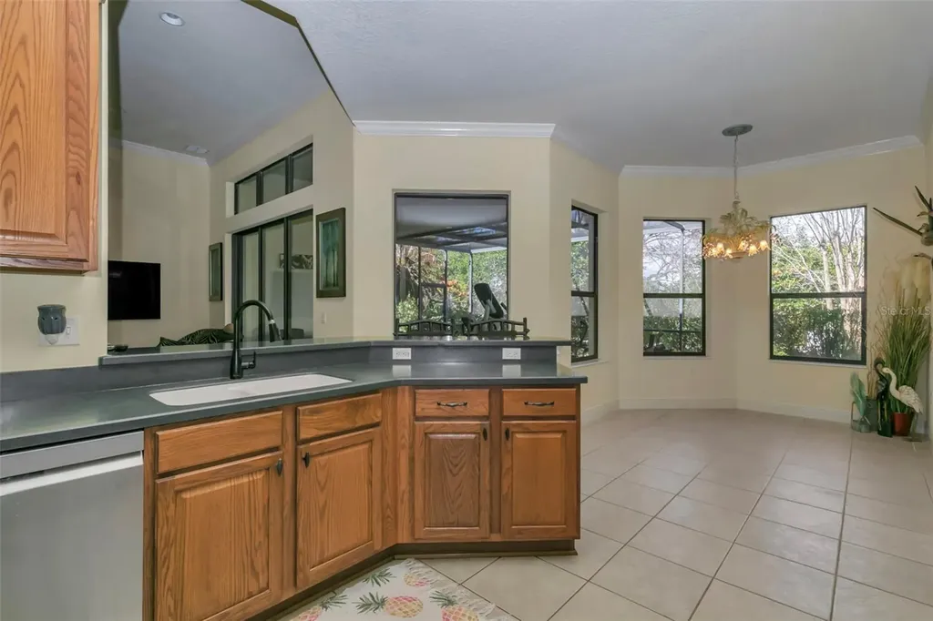 5203 Grove Manor Lady Lake FL 32159