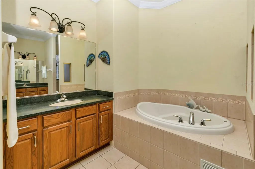 5203 Grove Manor Lady Lake FL 32159