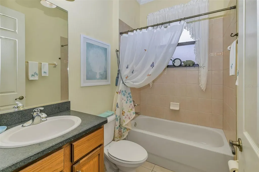 5203 Grove Manor Lady Lake FL 32159