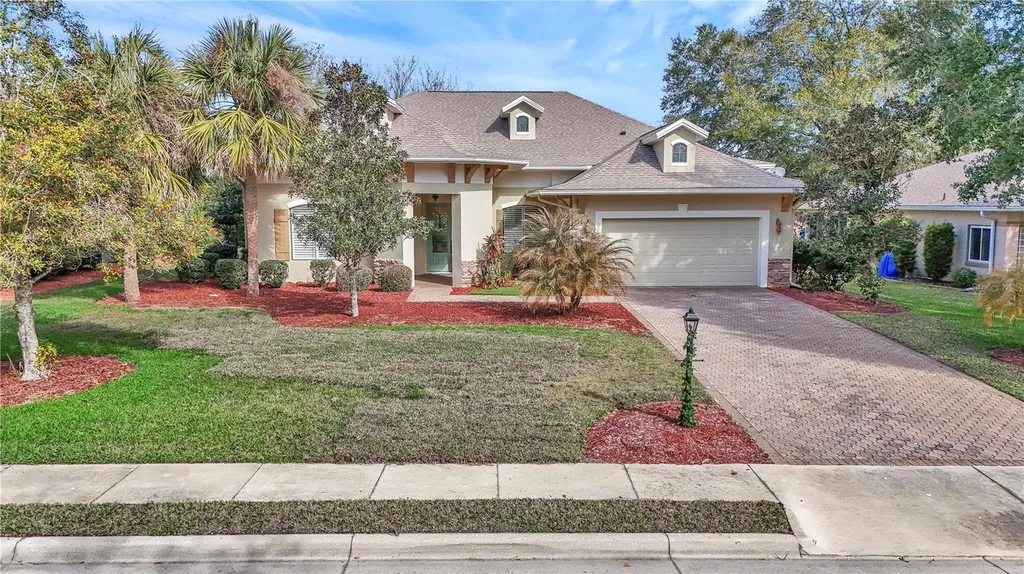 5203 Grove Manor Lady Lake FL 32159
