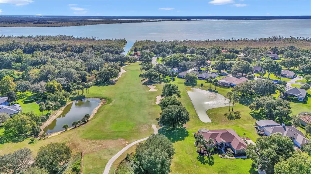 5203 Grove Manor Lady Lake FL 32159