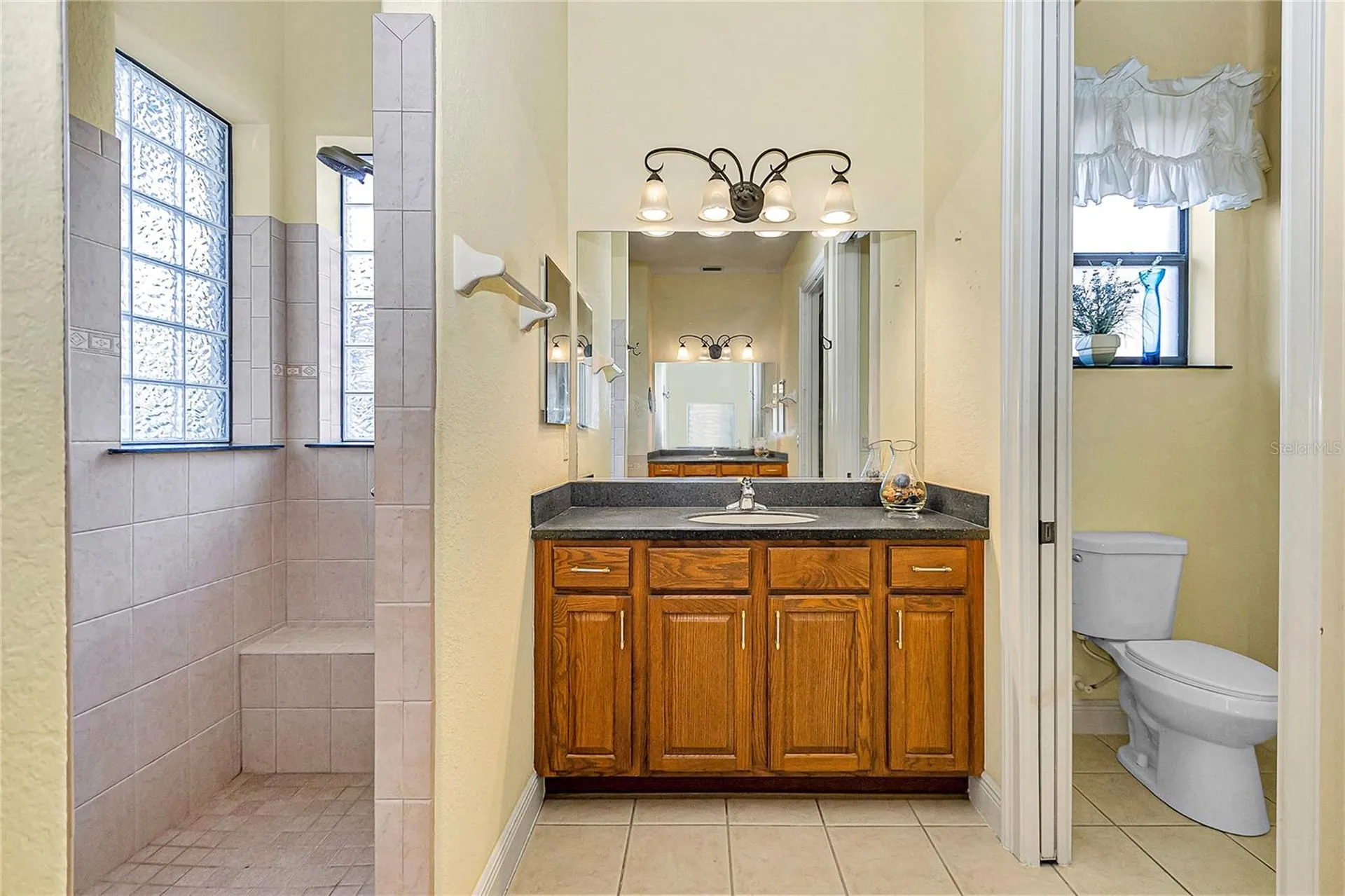 5203 Grove Manor Lady Lake FL 32159