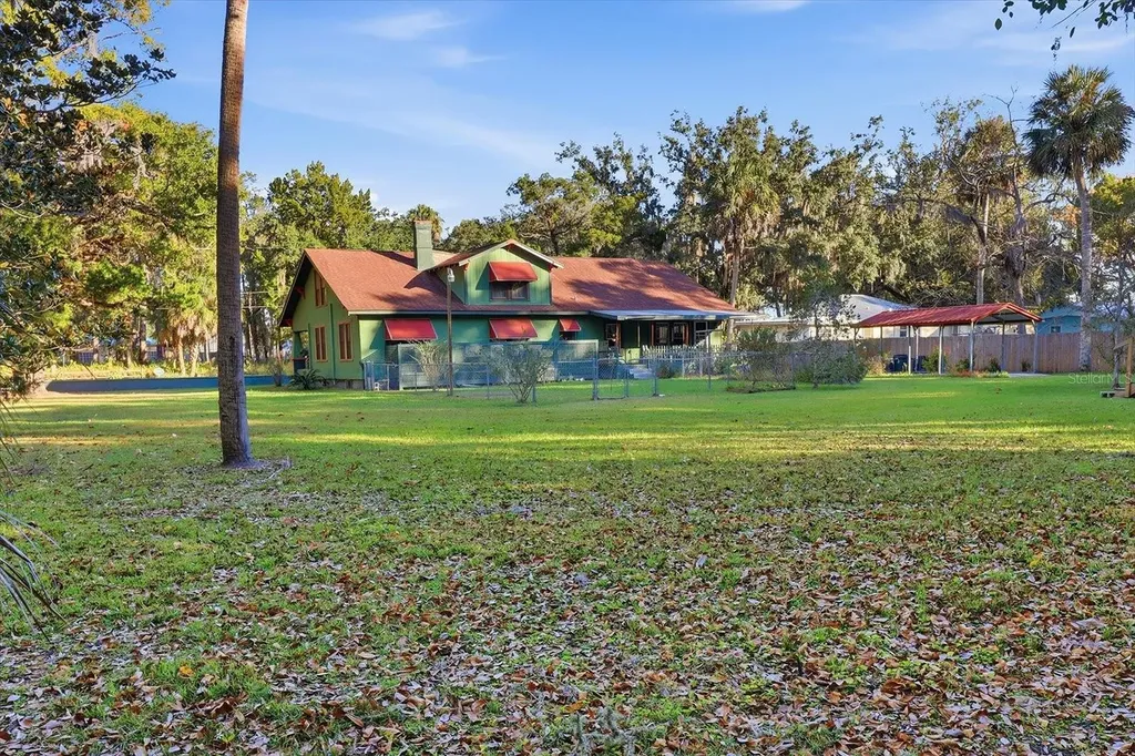 754 NE 2nd Avenue Crystal River FL 34428