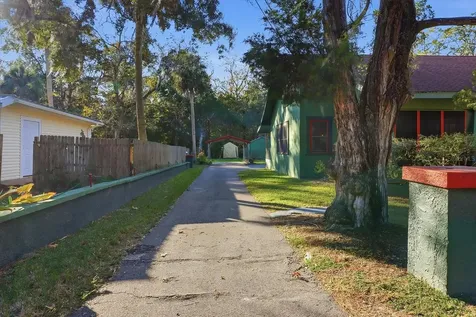 754 NE 2nd Avenue Crystal River FL 34428