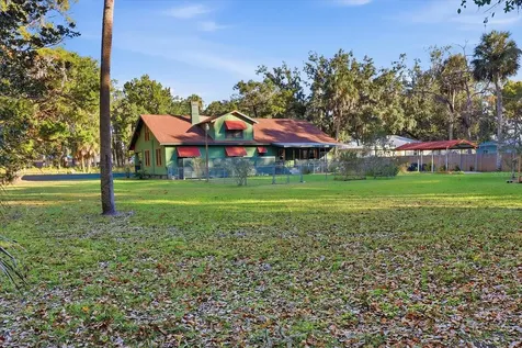 754 NE 2nd Avenue Crystal River FL 34428