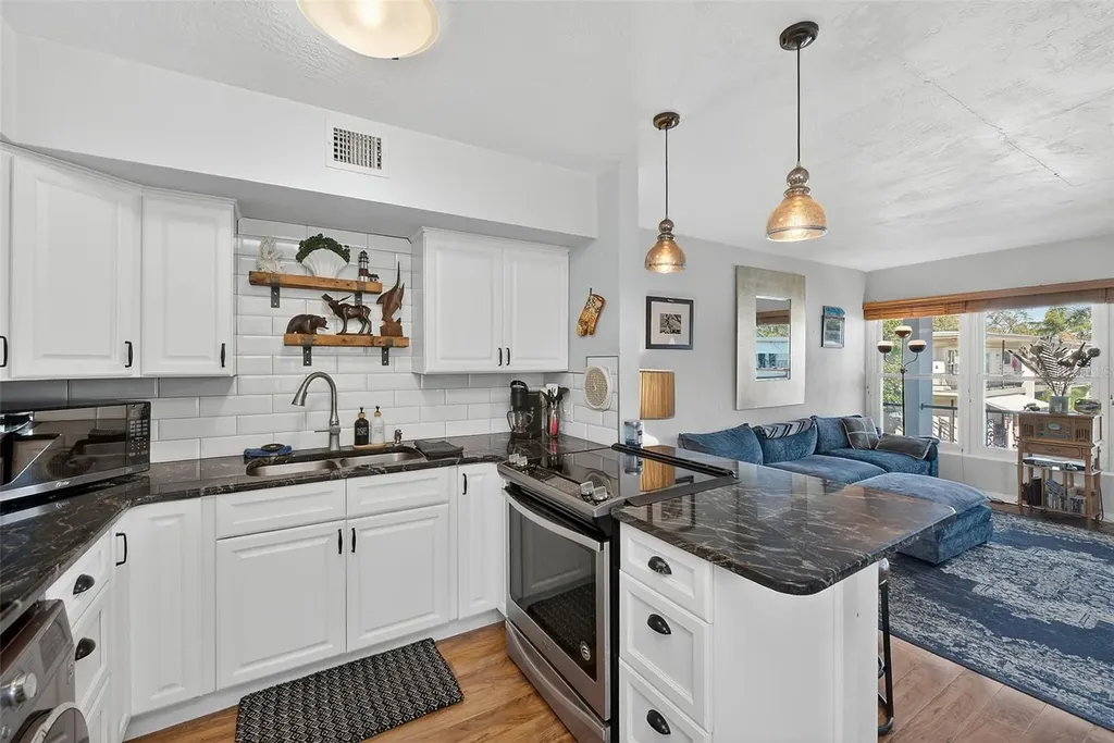 5664 40th Terrace N Kenneth City FL 33709