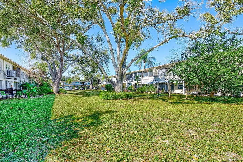 5664 40th Terrace N Kenneth City FL 33709