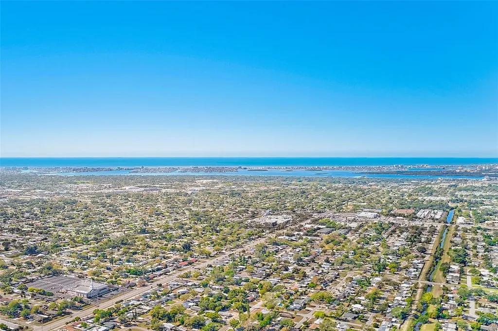 5664 40th Terrace N Kenneth City FL 33709