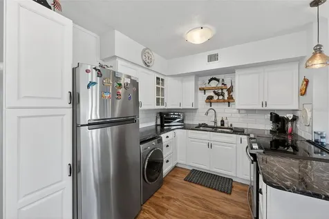 5664 40th Terrace N Kenneth City FL 33709