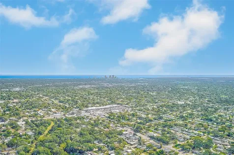 5664 40th Terrace N Kenneth City FL 33709