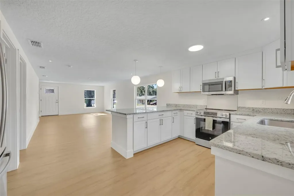 1303 Stowe Avenue Mount Dora FL 32757