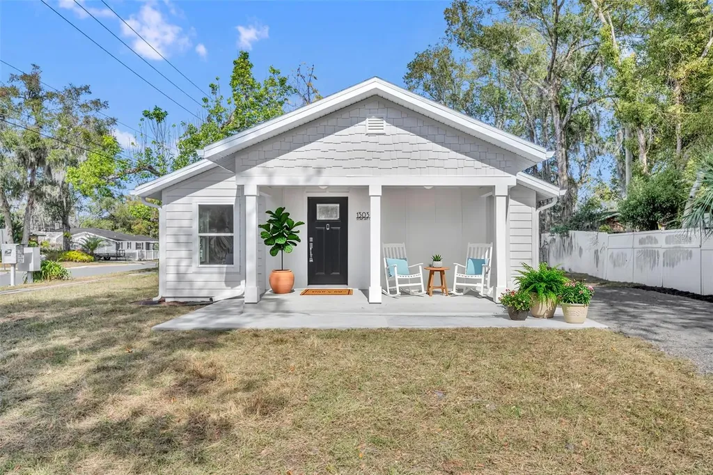 1303 Stowe Avenue Mount Dora FL 32757