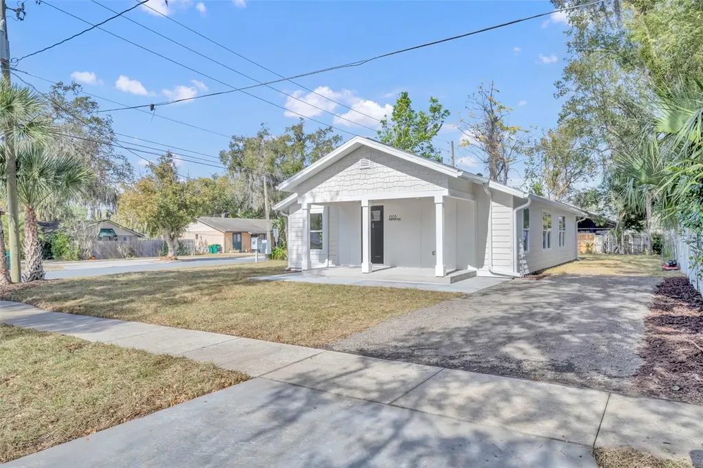 1303 Stowe Avenue Mount Dora FL 32757