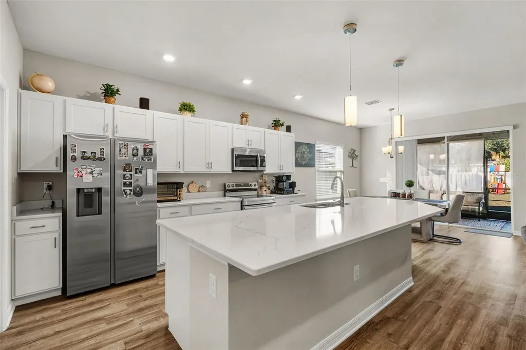 1056 Aruba Avenue Mulberry FL 33860