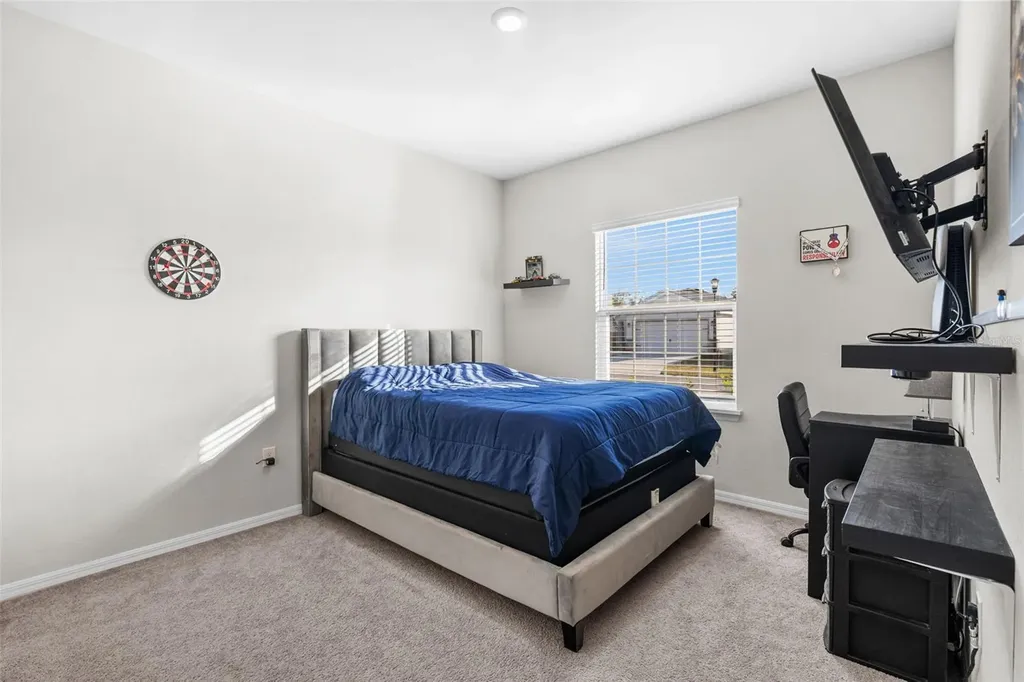 1056 Aruba Avenue Mulberry FL 33860