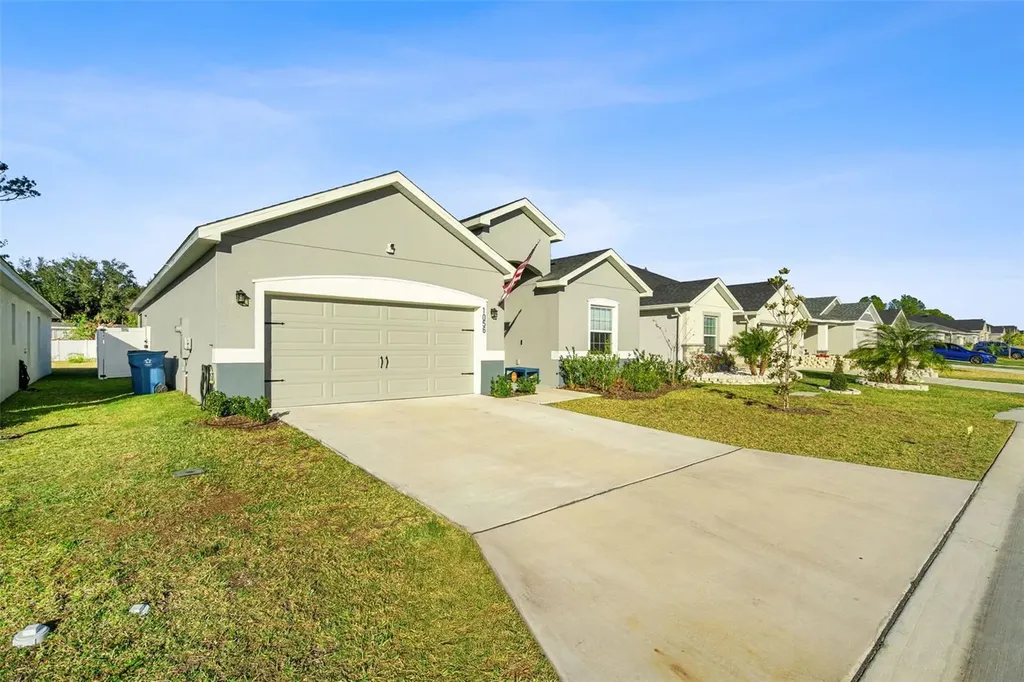 1056 Aruba Avenue Mulberry FL 33860