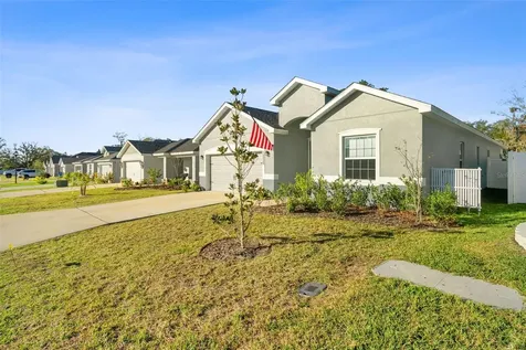 1056 Aruba Avenue Mulberry FL 33860