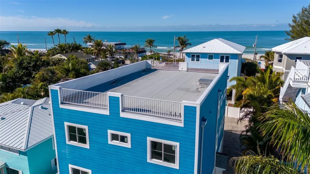 2210 Avenue C Bradenton Beach FL 34217