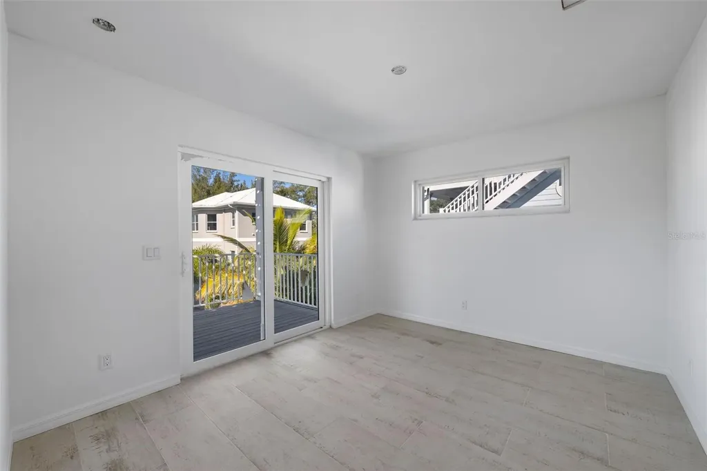 2210 Avenue C Bradenton Beach FL 34217