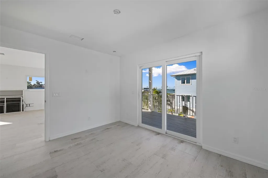 2210 Avenue C Bradenton Beach FL 34217