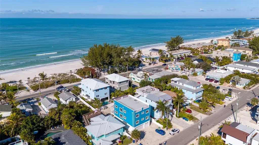 2210 Avenue C Bradenton Beach FL 34217