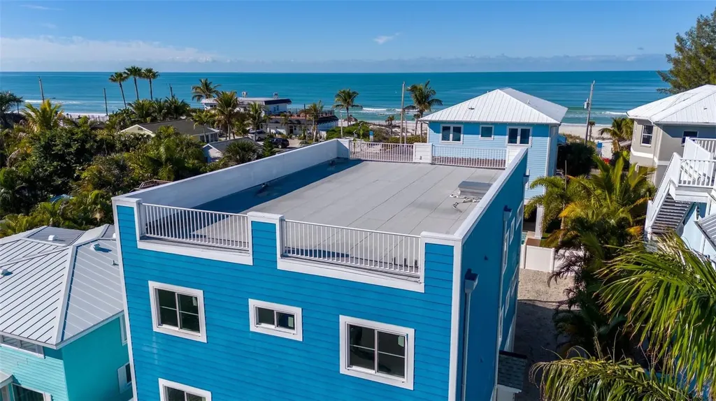 2210 Avenue C Bradenton Beach FL 34217
