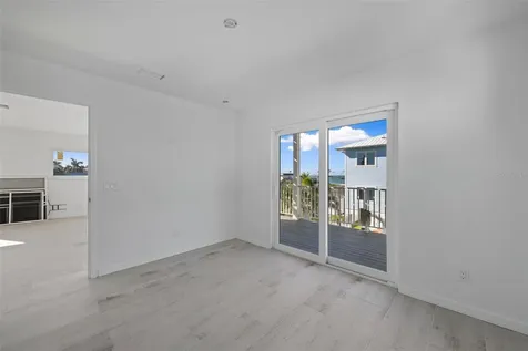 2210 Avenue C Bradenton Beach FL 34217