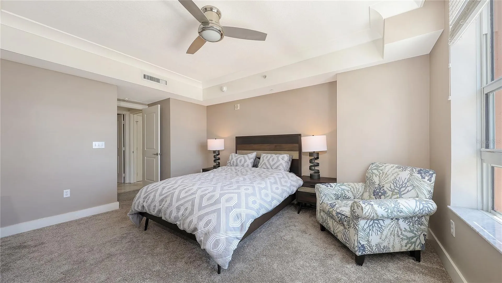 1350 Main Street Sarasota FL 34236
